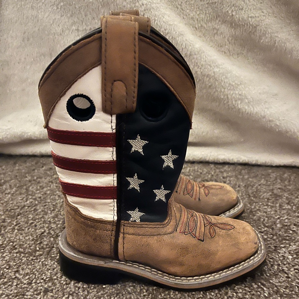 Toddler boots